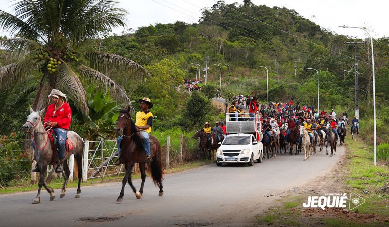 Prefeitura de Jequié investe na valorização da tradição cultural e promove cavalgada no distrito de Florestal